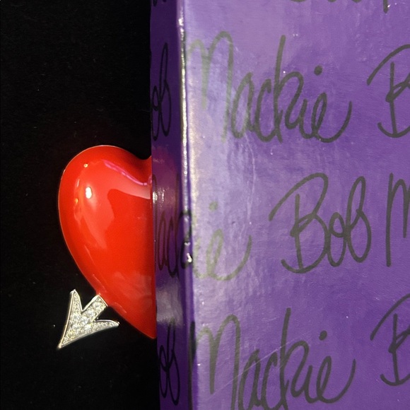 Bob Mackie Red Heart Brooch, Silver tone Arrow about 2.5 in tall, 2.5 in wide - Picture 5 of 7